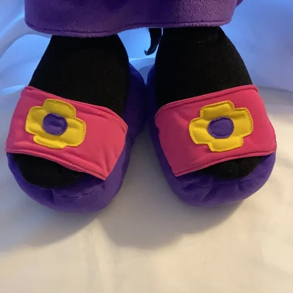 Minnie Mouse Stuffed Doll - Picture 9 of 13